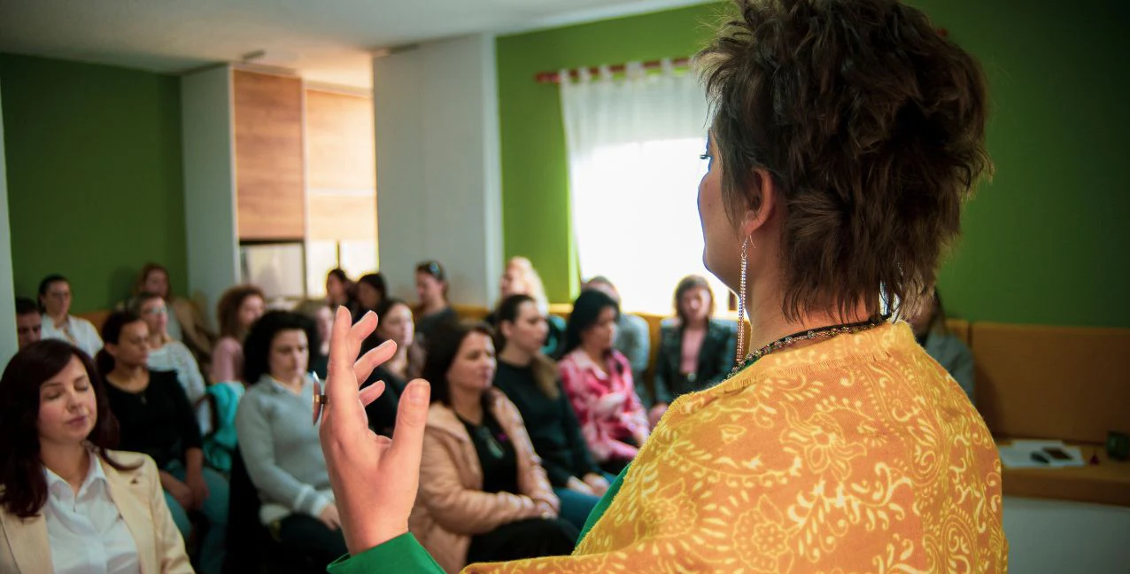 fleura teaching class mindfulness